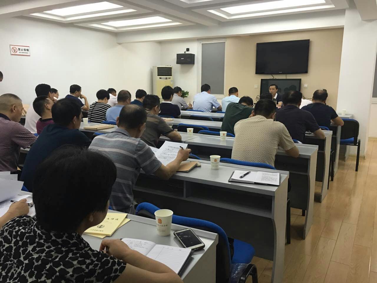 精准扶贫培训会.jpg
